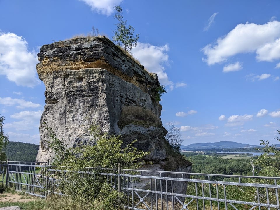 Skalní hrad Jestřebí